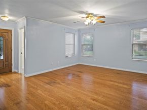 2322  Tan Oak Drive , Dallas Texas 75212