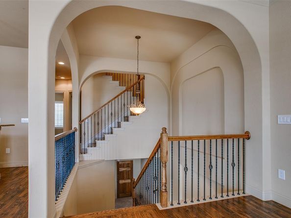 563  Rockingham Drive , Irving Texas 75063