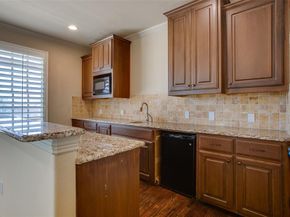 563  Rockingham Drive , Irving Texas 75063