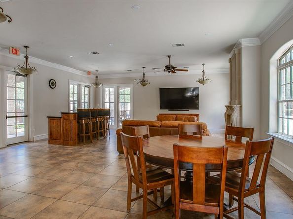 563  Rockingham Drive , Irving Texas 75063