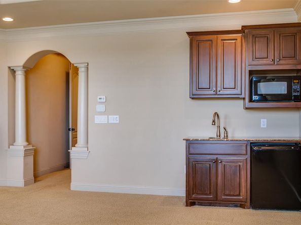 563  Rockingham Drive , Irving Texas 75063