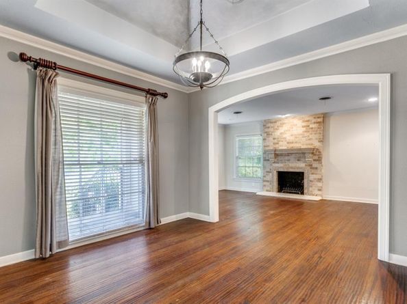 5709  El Campo Avenue , Fort Worth Texas 76107