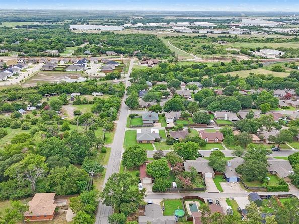2110  Azalea Street , Denton Texas 76205