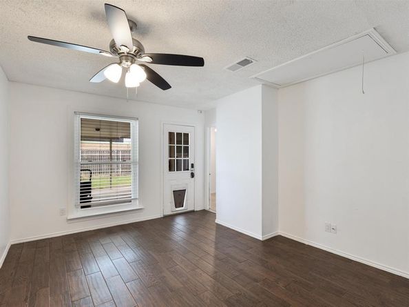 2110  Azalea Street , Denton Texas 76205