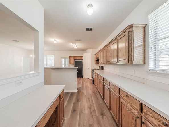 10412  Barber Lane , Benbrook Texas 76126