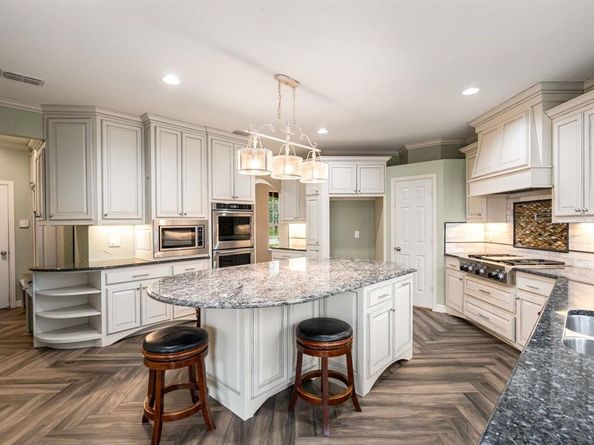 10205  Fairway Vista Drive , Rowlett Texas 75089