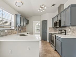 907  Valdez Drive , Dallas Texas 75253