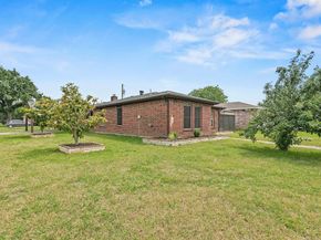 907  Valdez Drive , Dallas Texas 75253