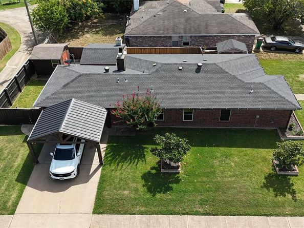 907  Valdez Drive , Dallas Texas 75253