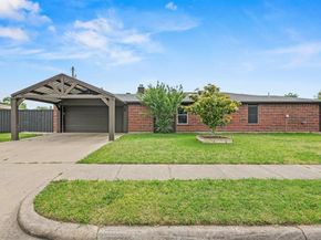 907  Valdez Drive , Dallas Texas 75253