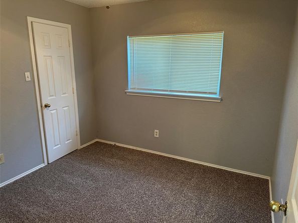 1512  Straus Road , Cedar Hill Texas 75104