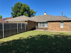 1512  Straus Road , Cedar Hill Texas 75104