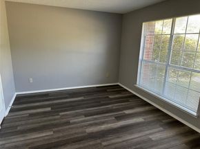 1512  Straus Road , Cedar Hill Texas 75104