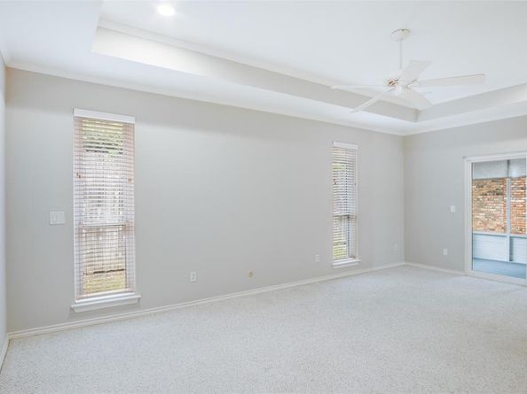 9131  Valley Chapel Lane , Dallas Texas 75220