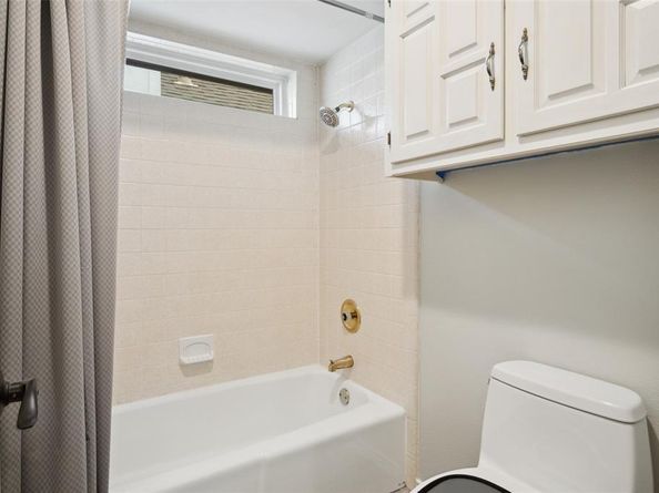 9131  Valley Chapel Lane , Dallas Texas 75220