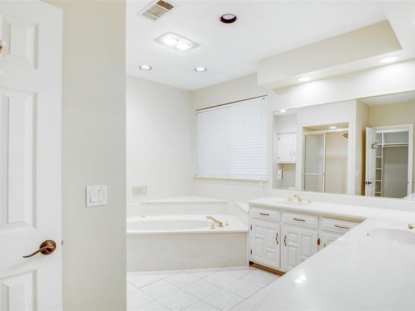 9131  Valley Chapel Lane , Dallas Texas 75220