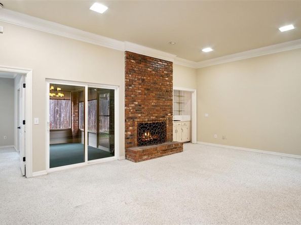 9131  Valley Chapel Lane , Dallas Texas 75220