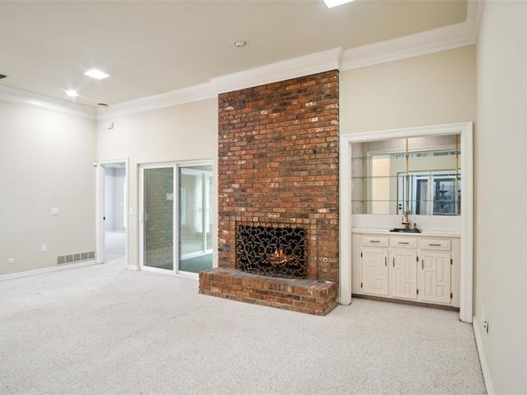 9131  Valley Chapel Lane , Dallas Texas 75220