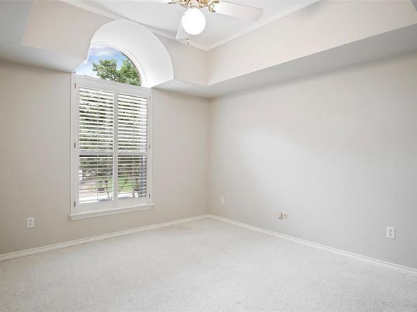 9131  Valley Chapel Lane , Dallas Texas 75220