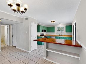 205  Callender Drive , Fort Worth Texas 76108