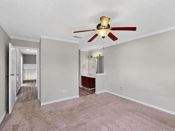 205  Callender Drive , Fort Worth Texas 76108