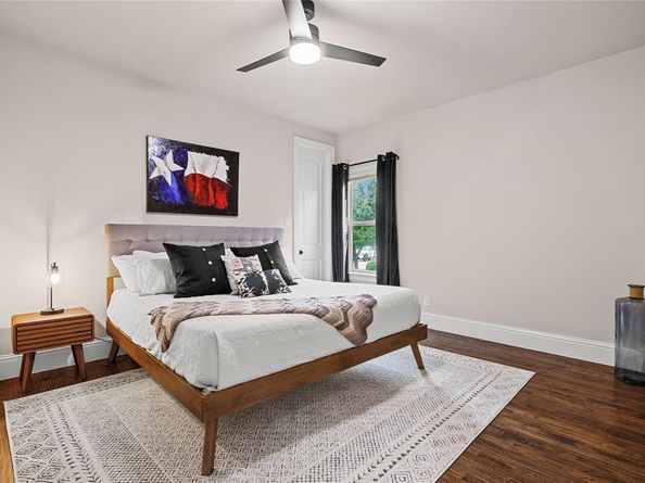 655  Creekway Drive , Irving Texas 75039