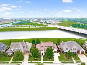 655  Creekway Drive , Irving Texas 75039