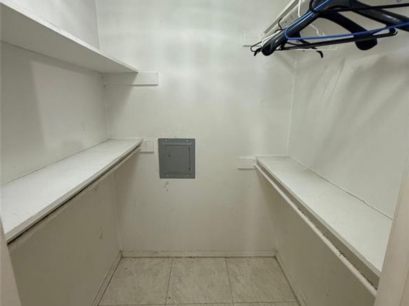 3624  Parkridge Drive  213, Dallas Texas 75234