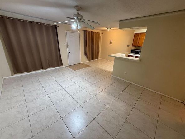 3624  Parkridge Drive  213, Dallas Texas 75234