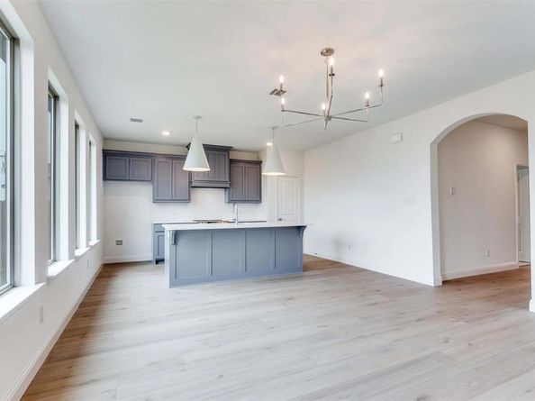 2316  Glasgow Way , Denton Texas 76207