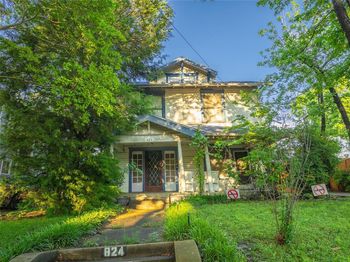 824  Elsbeth Street 