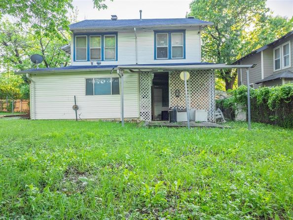 824  Elsbeth Street , Dallas Texas 75208