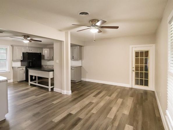 225  Hallbrook  , Fort Worth Texas 76134