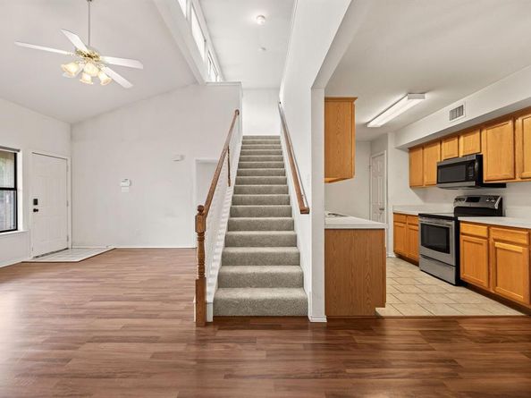 1120  Forest Creek Street , Benbrook Texas 76126