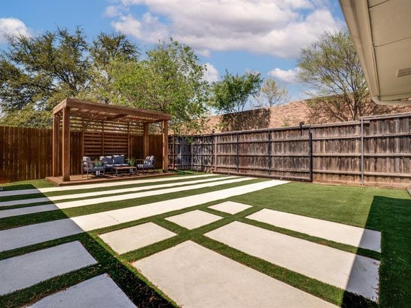 4043  Flintridge Drive , Dallas Texas 75244