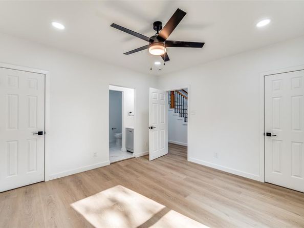 2916  Travis Avenue , Fort Worth Texas 76110