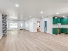 2916  Travis Avenue , Fort Worth Texas 76110