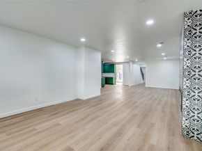 2916  Travis Avenue , Fort Worth Texas 76110