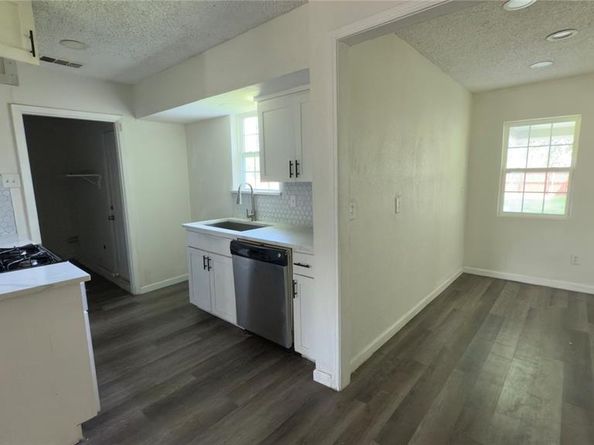 913  Rosewood Hills Drive , Garland Texas 75040