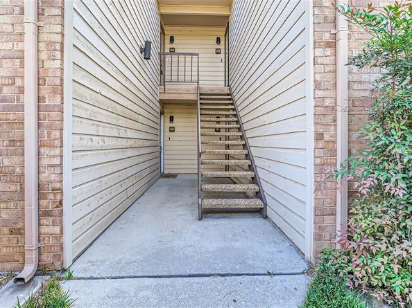 16301  Ledgemont Lane  269, Addison Texas 75001