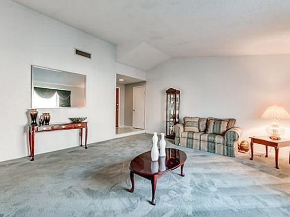 1818  Plantation Road , Garland Texas 75044