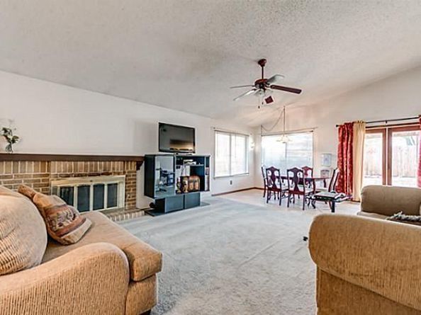 1818  Plantation Road , Garland Texas 75044