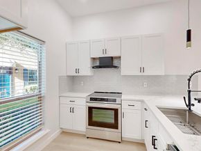 4015  Holland Avenue  102, Dallas Texas 75219