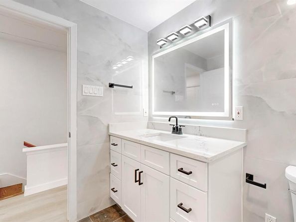 4015  Holland Avenue  102, Dallas Texas 75219
