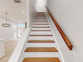 4015  Holland Avenue  102, Dallas Texas 75219