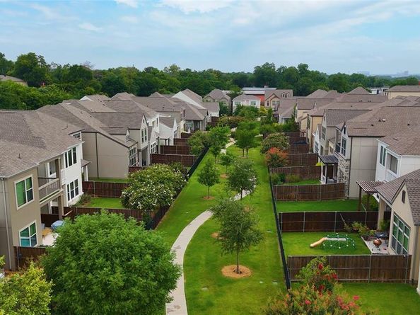 672  Aspen Valley Lane , Dallas Texas 75208