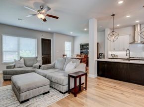 672  Aspen Valley Lane , Dallas Texas 75208