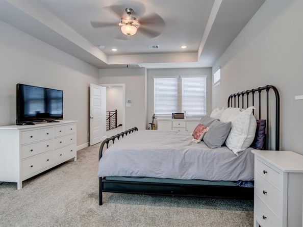 672  Aspen Valley Lane , Dallas Texas 75208