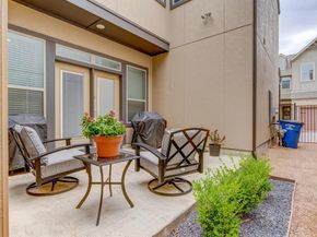 672  Aspen Valley Lane , Dallas Texas 75208