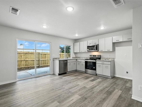 4613  Tarry Drive , Garland Texas 75043